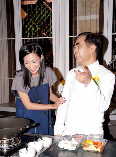  p>赵学而,原名赵慧燕,1972年3月31日生于香港,中国香港影视女演员