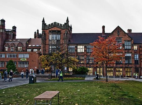  p>纽卡斯尔大学(newcastle university),简称纽大,位于 a target="