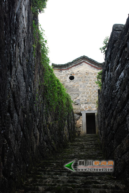  p data-id="gnytxsmt8b">大水井古建筑群系国家aaaa级景区,位于湖北