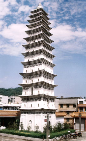  p>鹫峰寺(近称白塔寺),位于四川省蓬溪县.