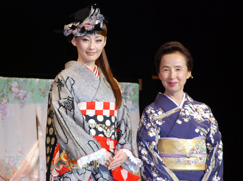  p>常盘贵子,1972年4月30日出生于日本神奈川县横滨市,日本演员.