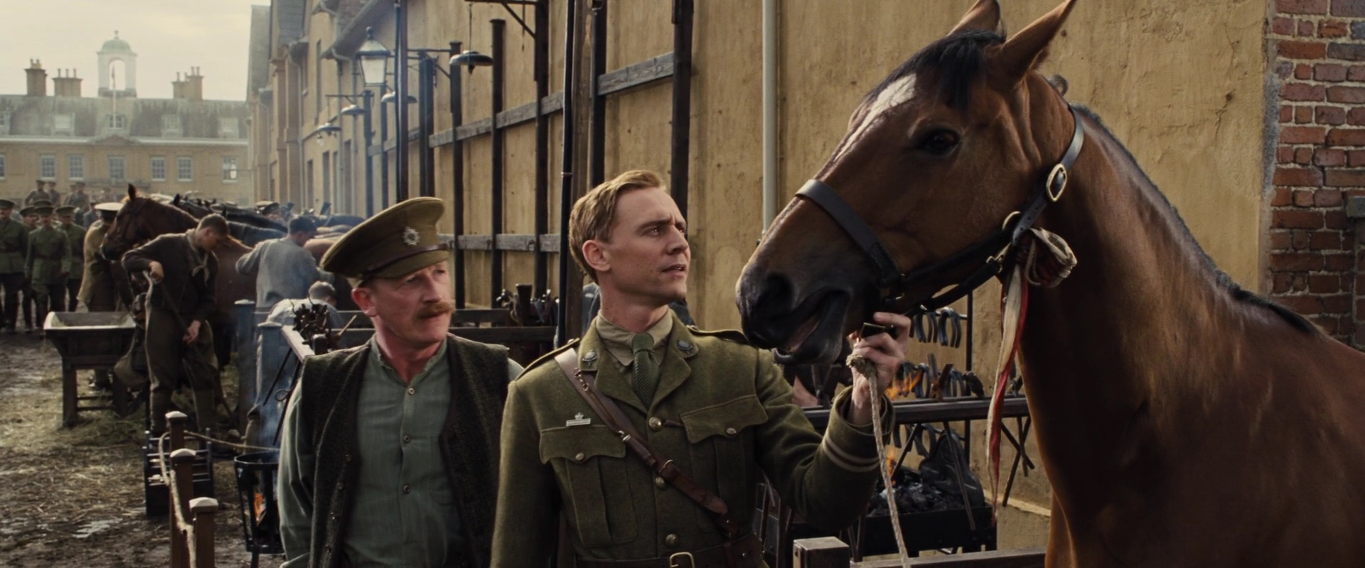  p>影片《战马》改编自英国桂冠作家 a target="_blank" href="/item