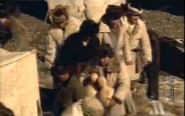  p data-id="gnbchfmm84">《昆仑日记》是由新疆阳光雨露电影摄制