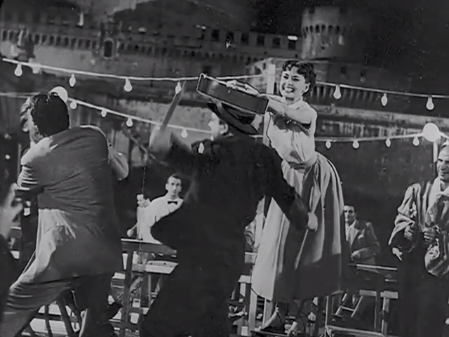  p>《罗马假日》(roman holiday)是1953年由美国 a target="_blank"