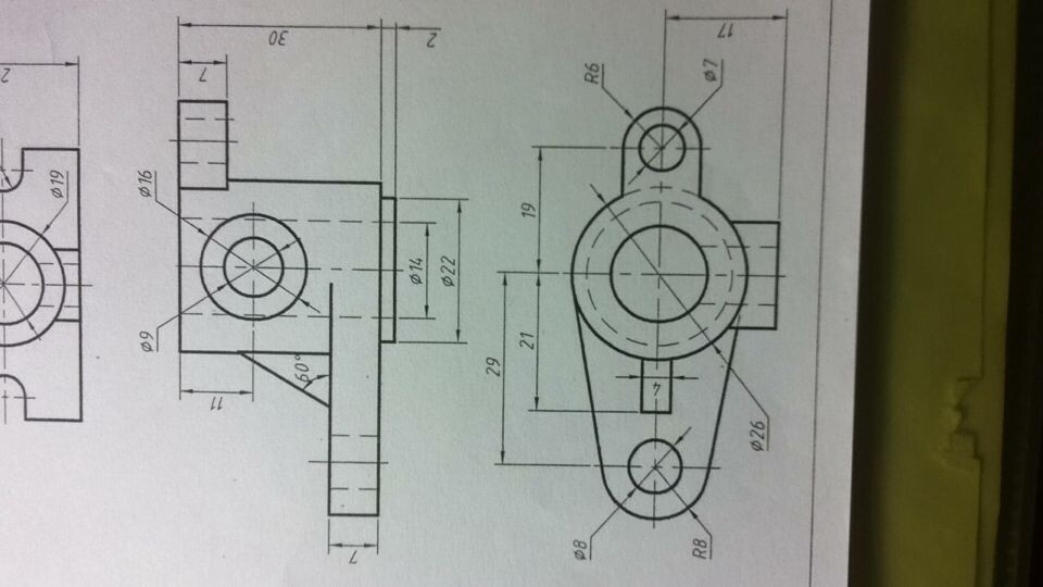  p>机械制图是用图样确切表示机械的结构形状,尺寸大小,工作原理和