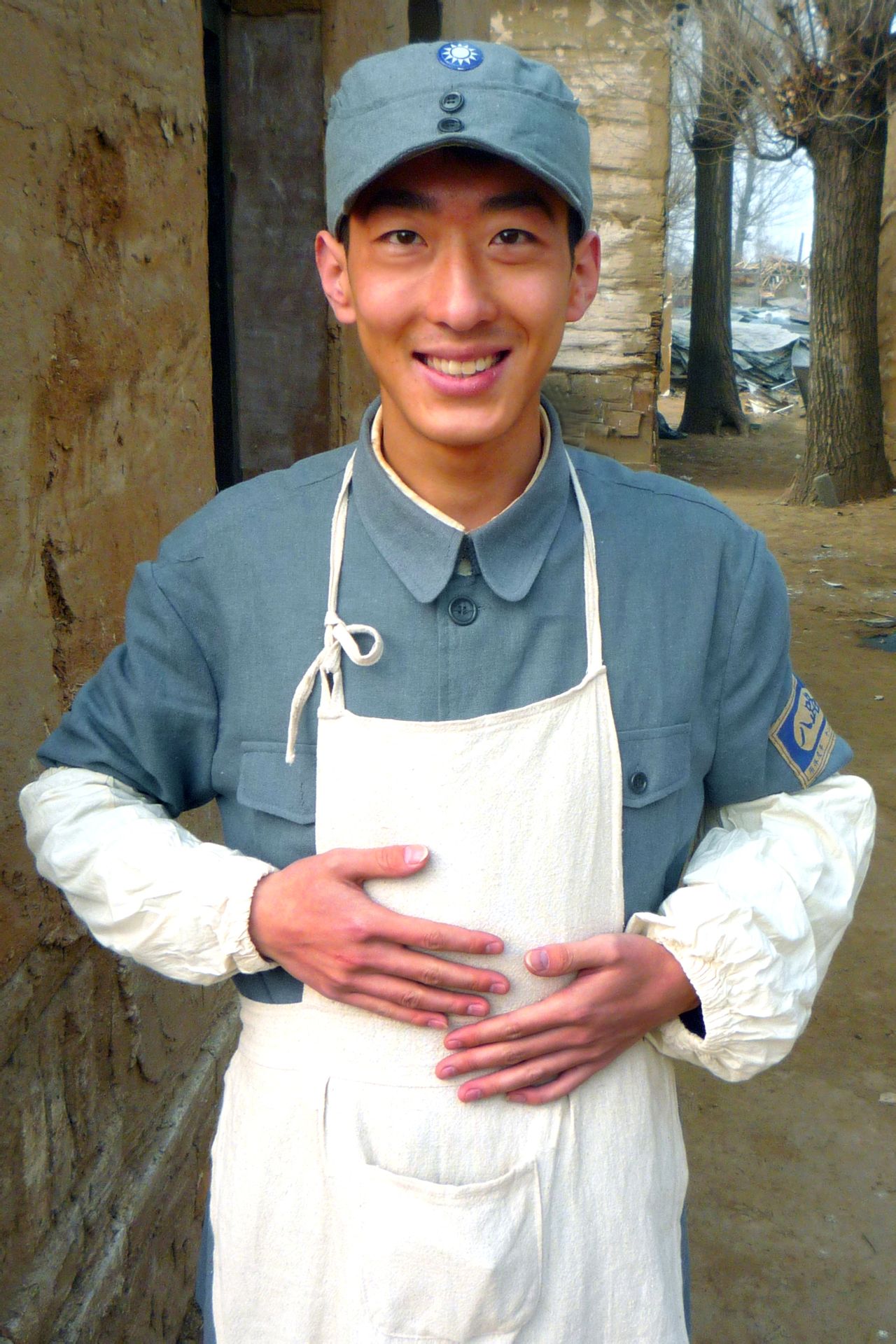  p>彭禺厶 i>(曾用名彭鸿禹) /i>,1988年1月28日出生在甘肃天水,中国