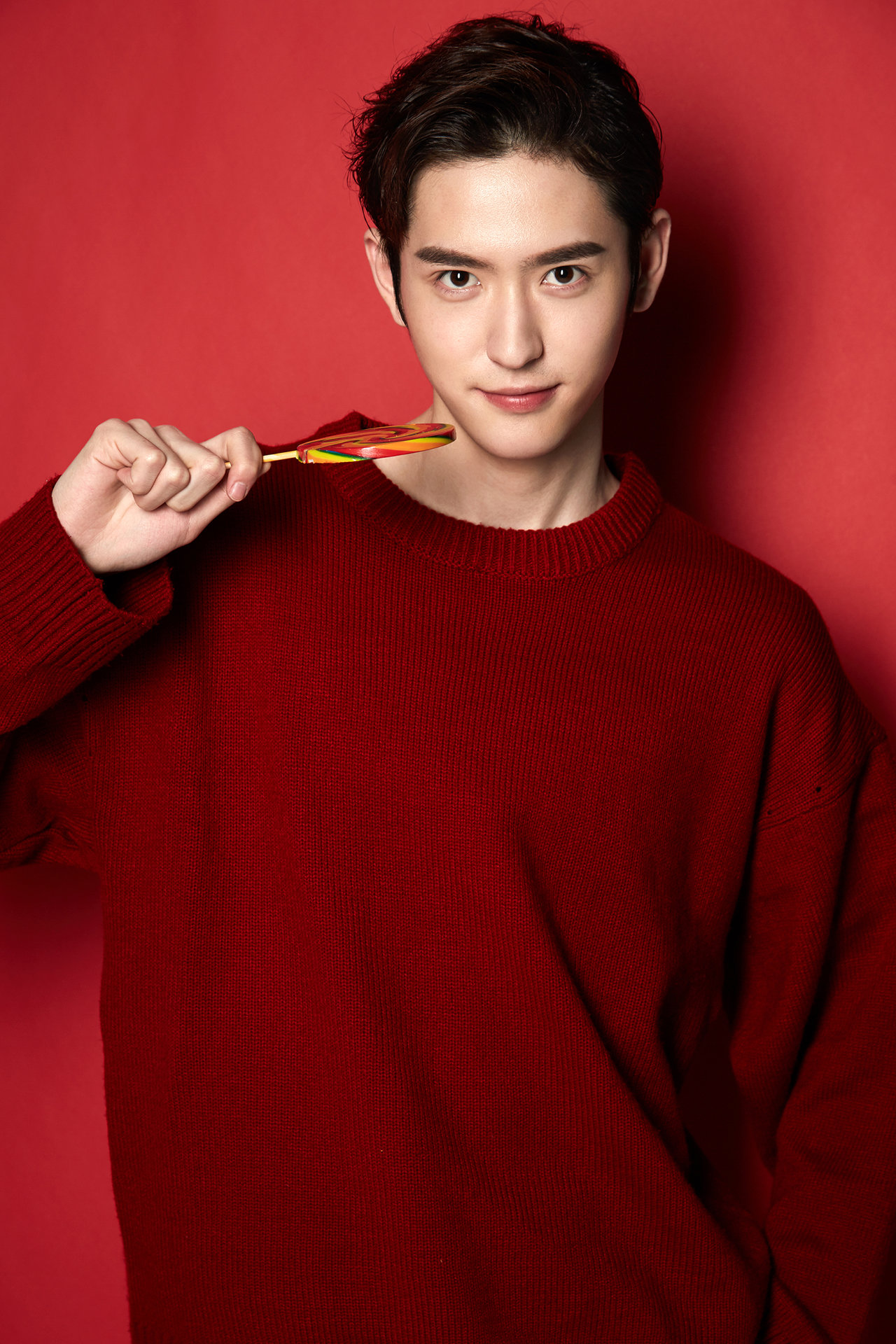 李东阳(young),1999年1月23日出生于山东省威海市,中国内地影视男演员