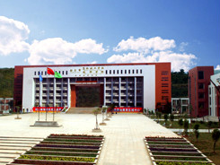 target="_blank" href="/item/韶关市高级技工学校/10770364" data