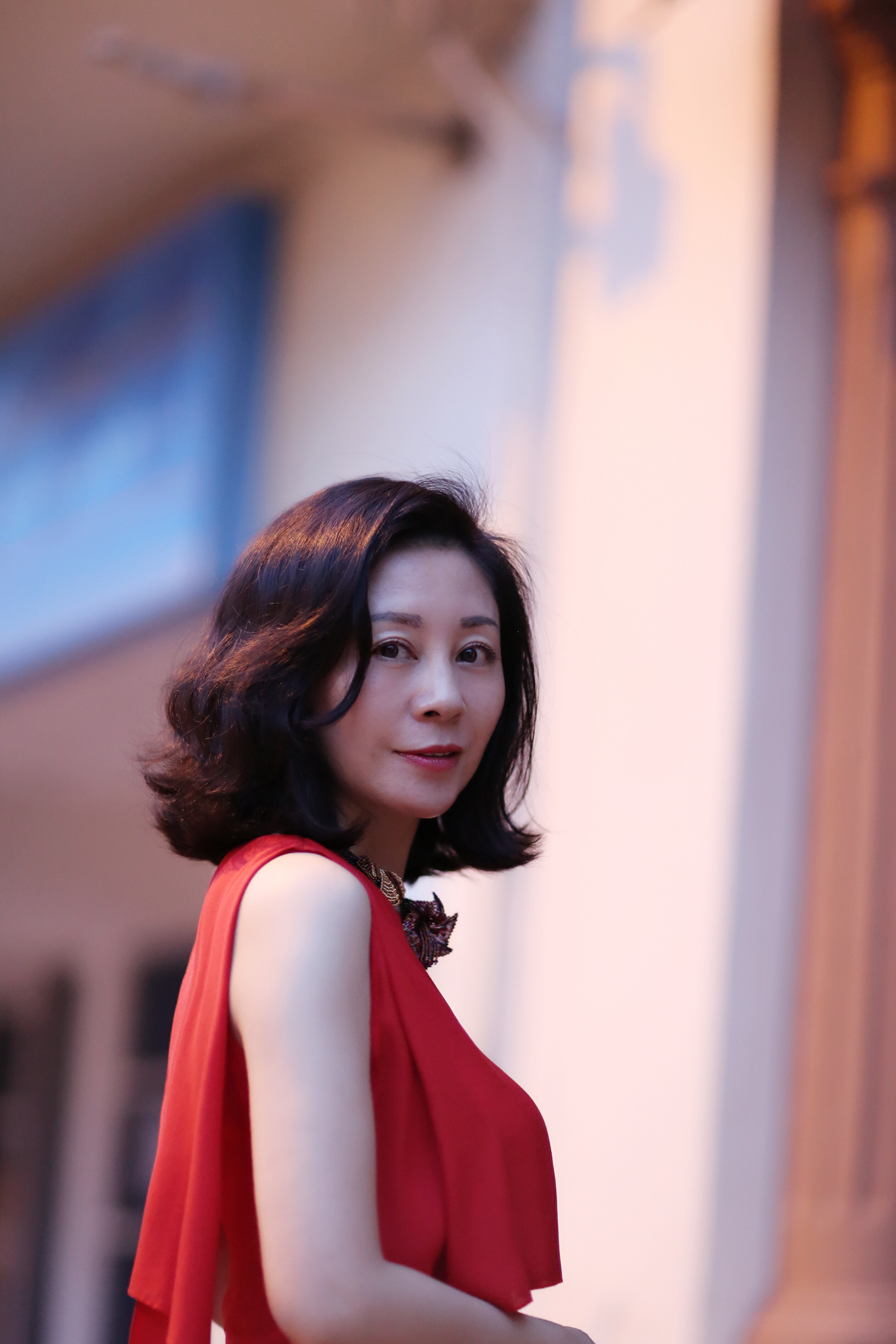  p data-id="go0g3ydy61">上官瞳,1976年10月14日出生于上海市,毕业于