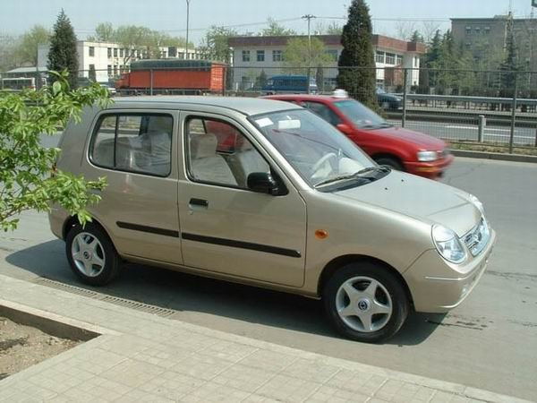 比亚迪福莱尔0.8l标准型