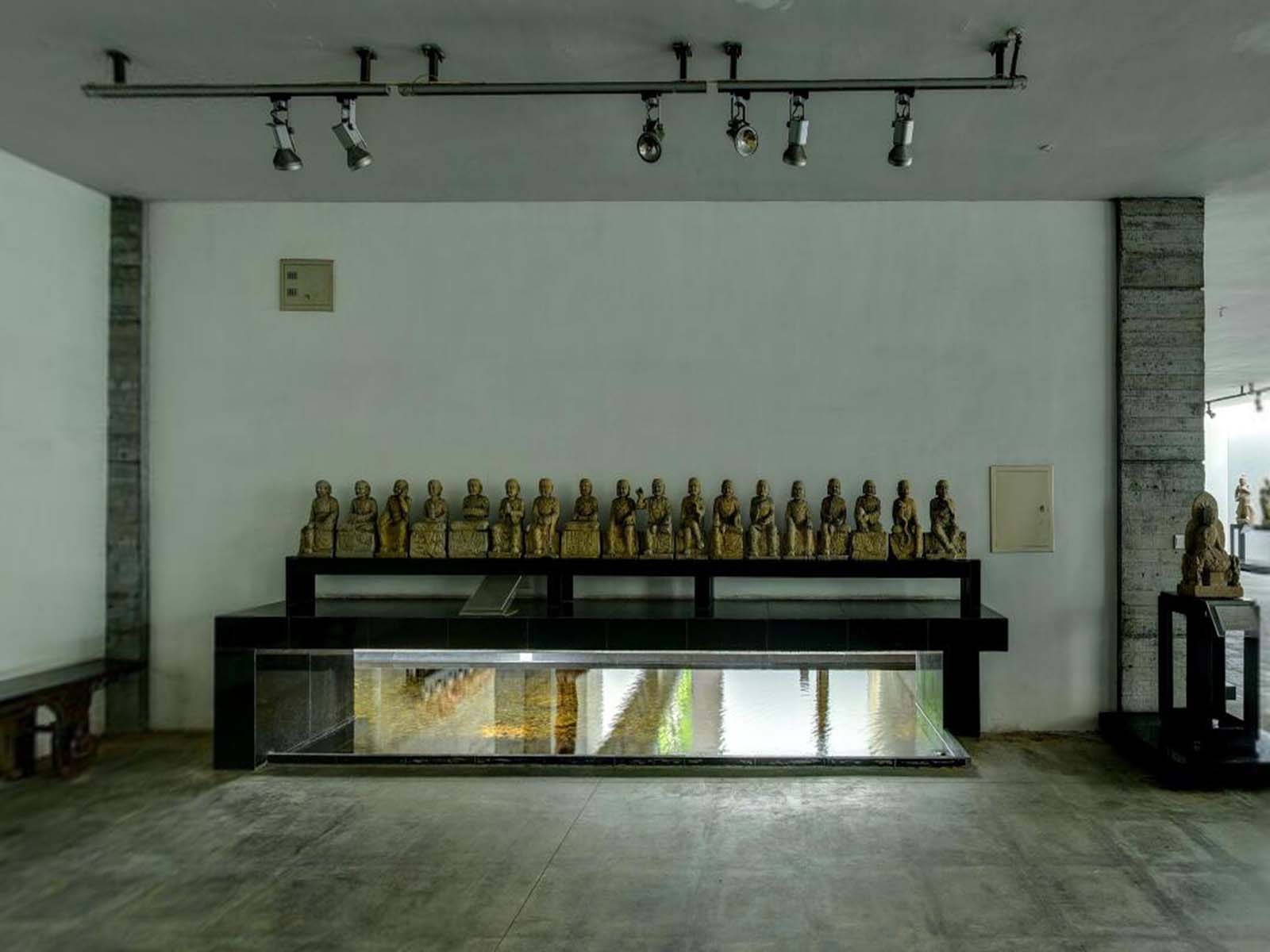 私立的小型主题性博物馆,收藏有自远古到明清时期的石刻艺术品1000多