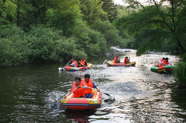长白山松花江第一漂流风景区