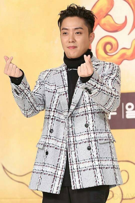  p>殷志源(         )1978年6月8日出生于韩国 a target="_blank"