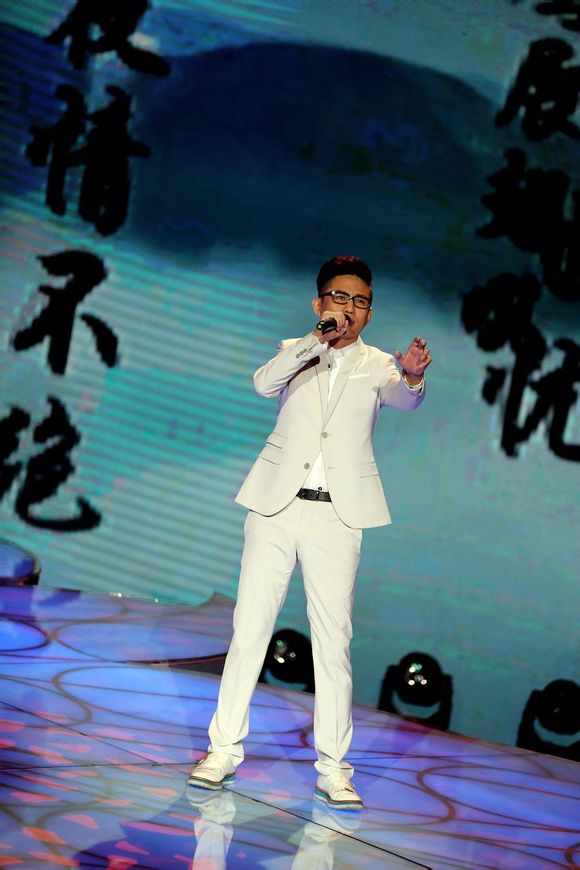  p>《醉春秋》是由 a target="_blank" href="/item/任浩铭/11046941"