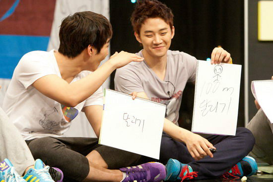  p>《2pm show》是专属韩国 a href="#">2pm /a>组合的真人秀电视节目