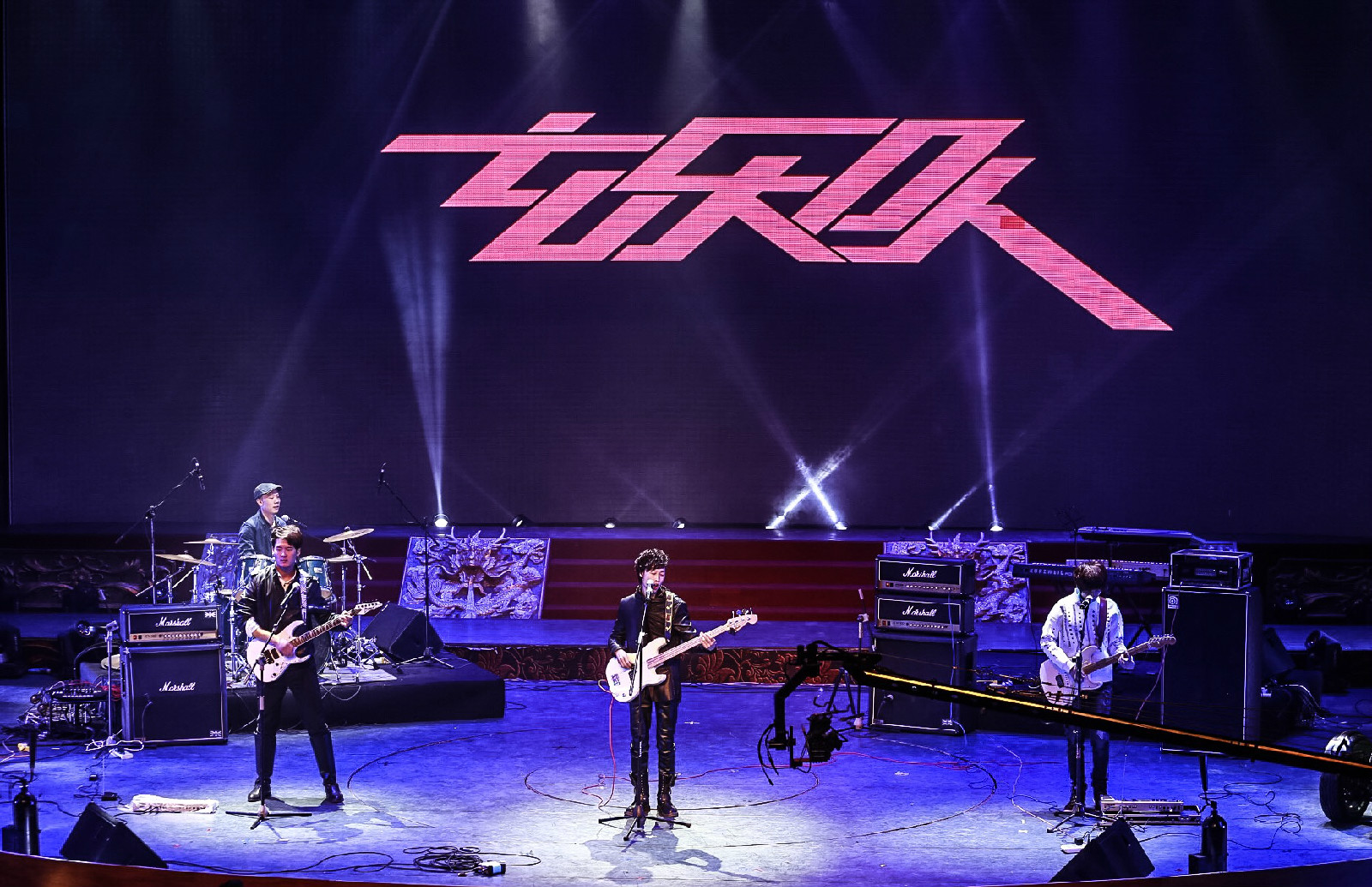  p data-id="gnwph9fevz">玄乐队(xuanband),内地流行乐队组合,荣获