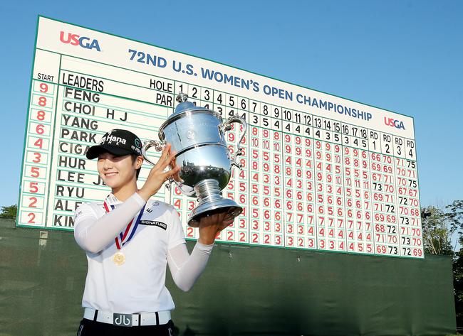 ,女,1993年9月21日生,韩国高尔夫球运动员