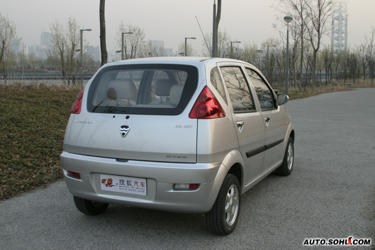  p data-id="gnbsxpp498">哈飞路宝是哈飞汽车继" a target="_blank"