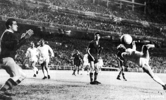  p>阿尔弗雷多·迪·斯蒂法诺(alfredo di stefano,1926年7月4日