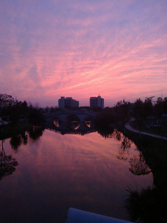  p>宁波工程学院(ningbo university of technology),简称"宁工",位于