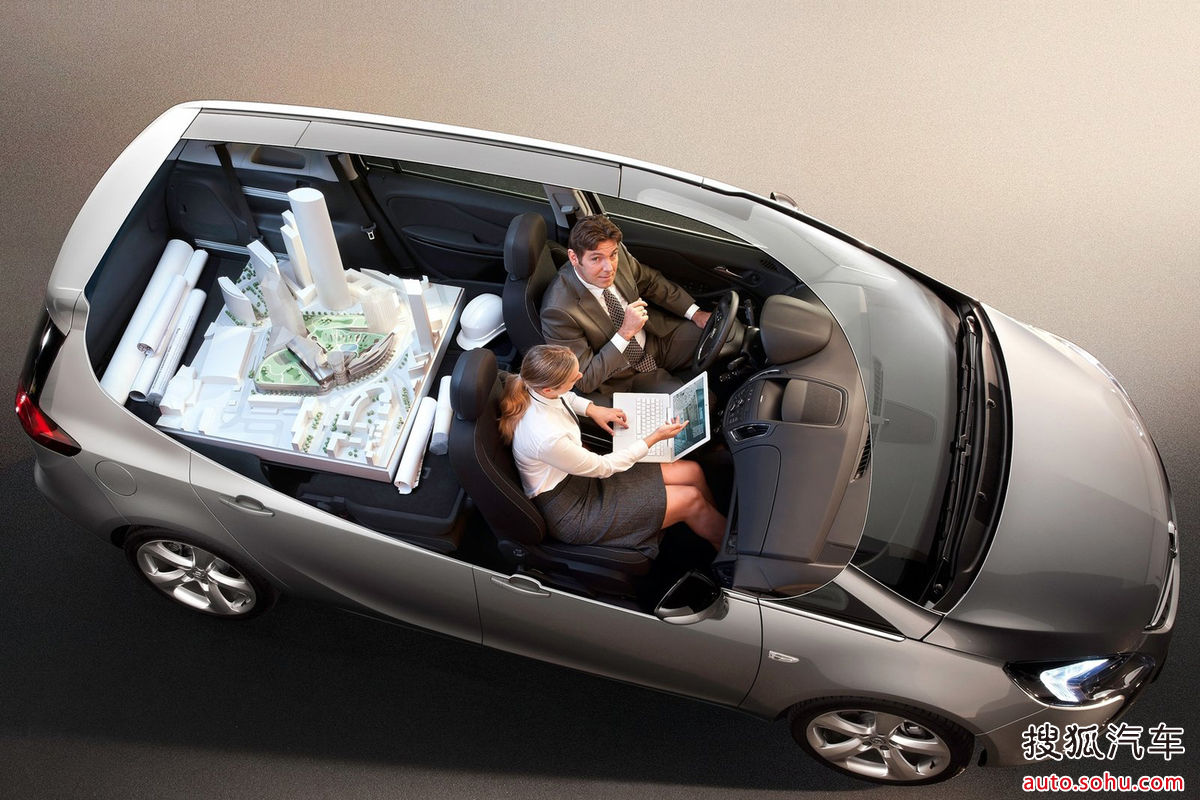 新opel欧宝zafira赛飞利更是"青出于蓝",在造型,空间及底盘上进行了多