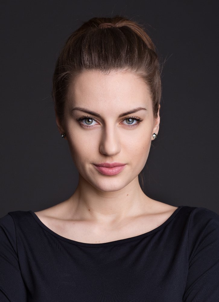  p>娜塔丽亚·吉尔曼妮 i>(natalia germani) /i>,1993年1月27日出生