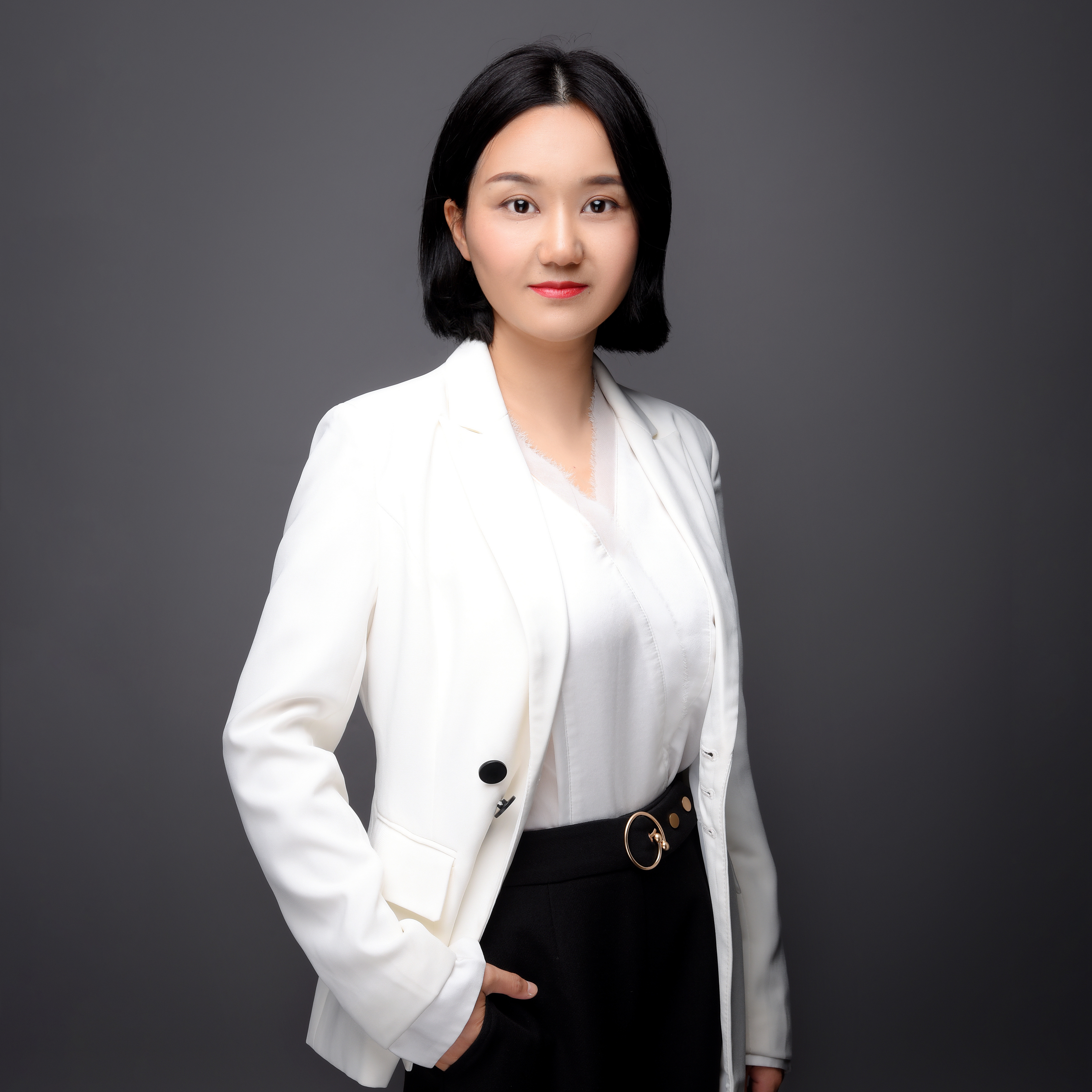  p>王渤律师,女,汉族,中国籍,专职律师,现执业于四川瀛领禾石律师事务