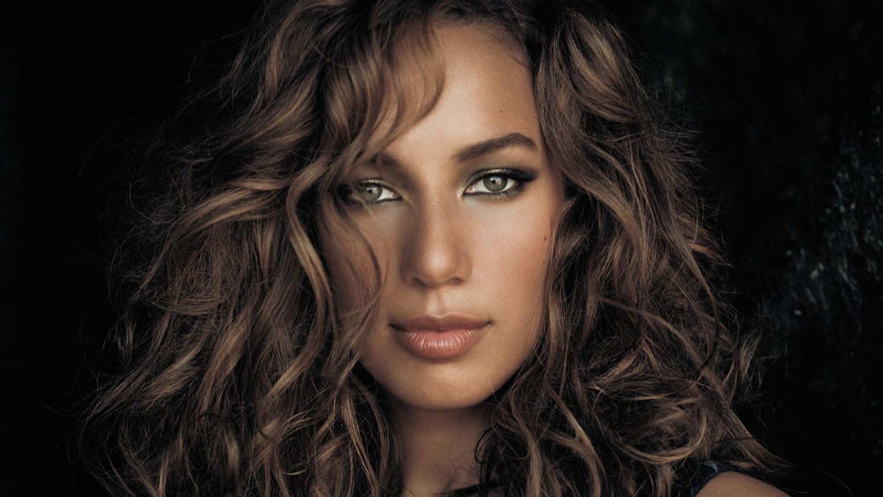  p>丽安娜·刘易斯(leona lewis),1985年4月3日出生于 a target="