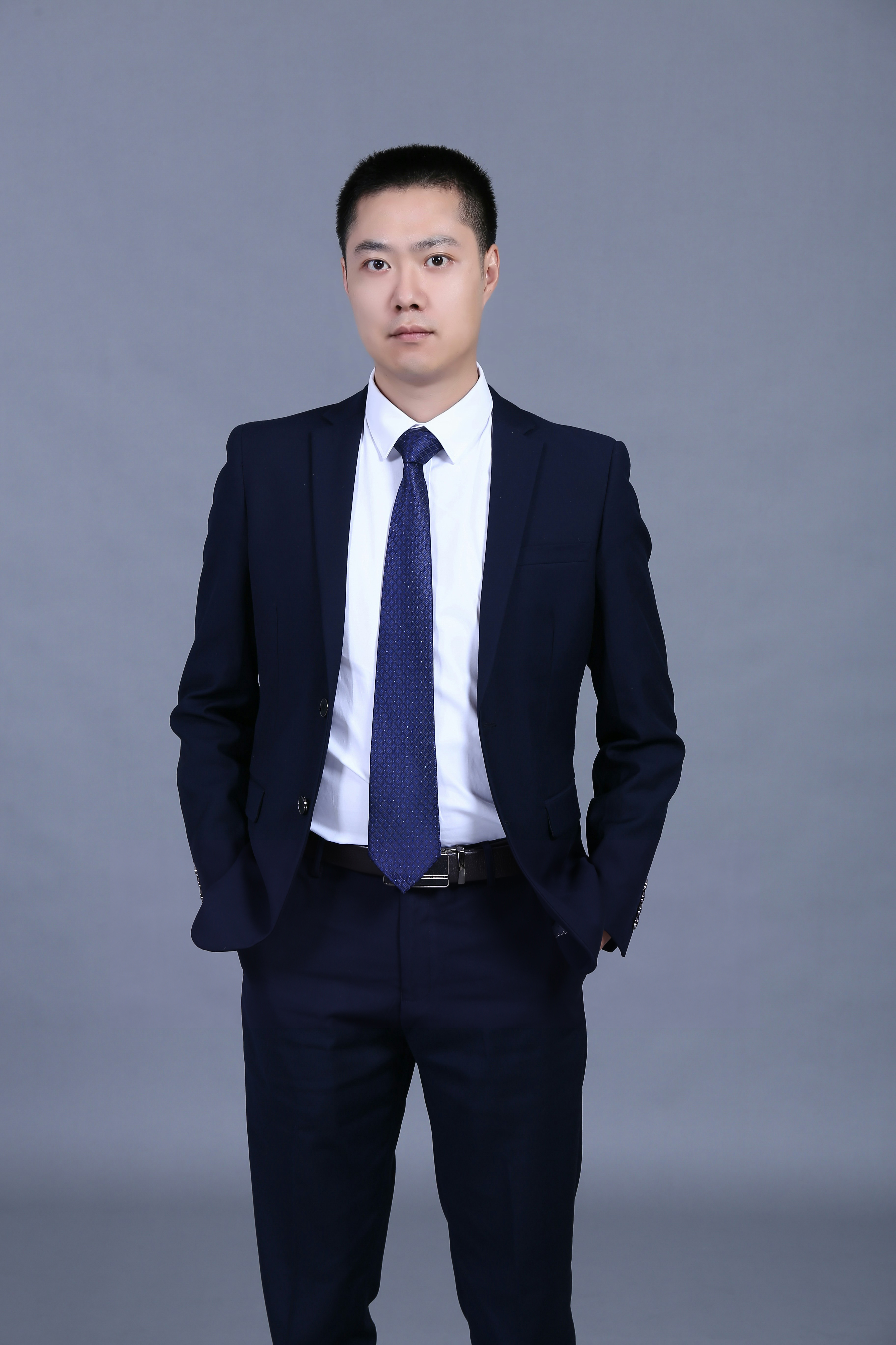  p>吴伟源律师,男,汉族,中国籍,专职律师,现执业于四川瀛领禾石律师