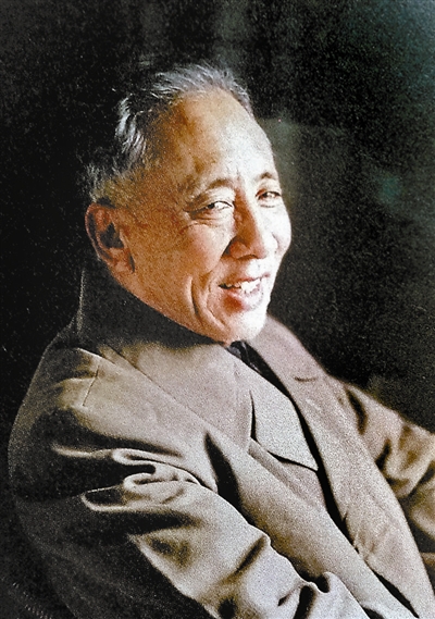  p>孙犁 i>(1913年5月11日—2002年7月11日) /i>,原名孙振海,后更名孙