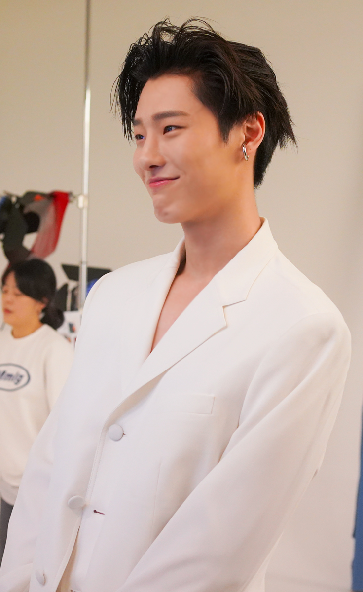  p>曹承衍(woodz),1996年8月5日出生于韩国京畿道城南市盆唐区,韩国