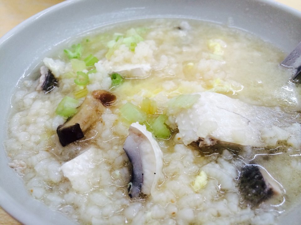 鱼鳔俗称鱼泡,其主要成分为高级胶原蛋白,含有多种