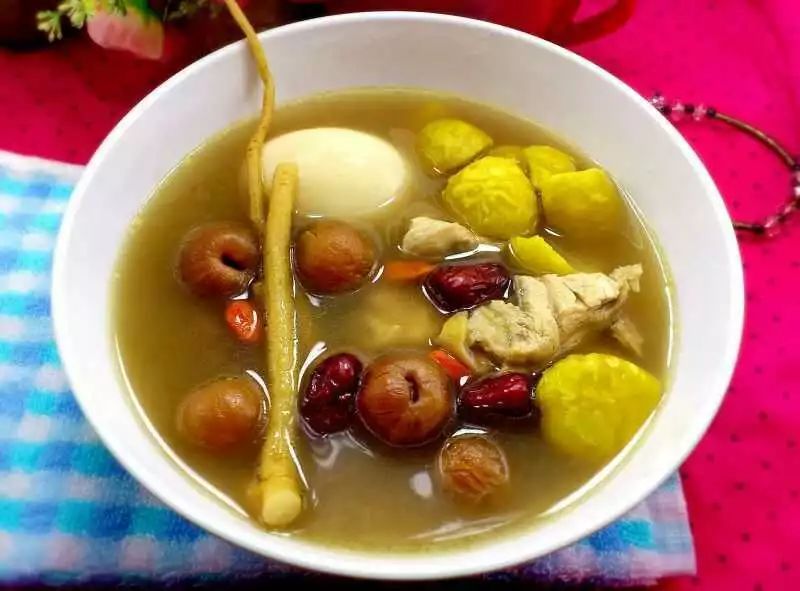 桂圆枸杞鸡汤