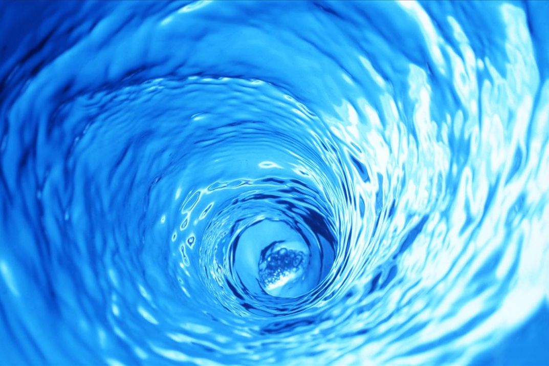 漩涡是一个汉语词语,拼音:xuán wō,外文名