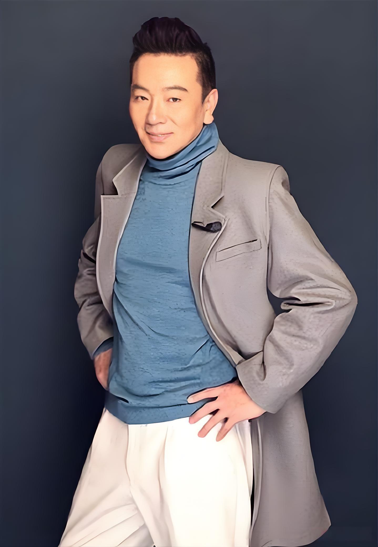 张晨光