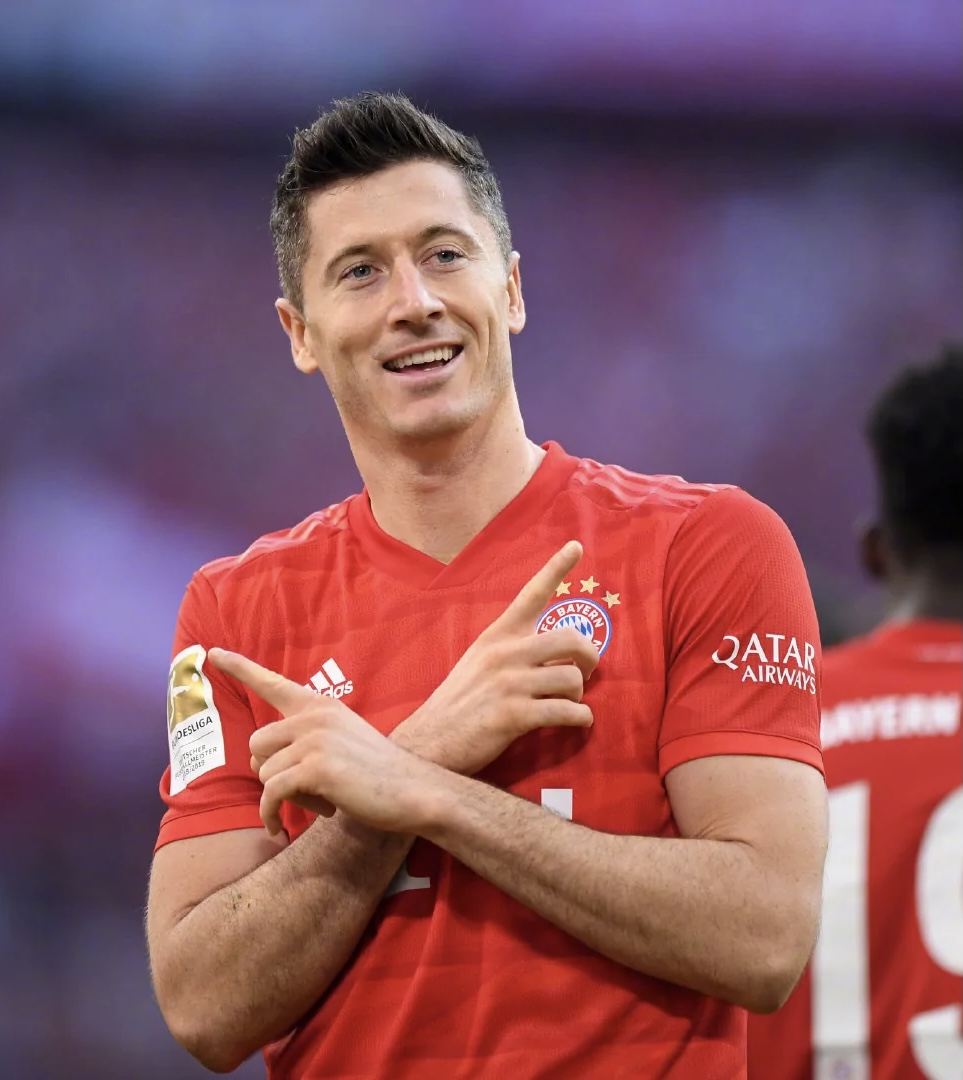  p>罗伯特·莱万多夫斯基(robert lewandowski),1988年8月21日出生于