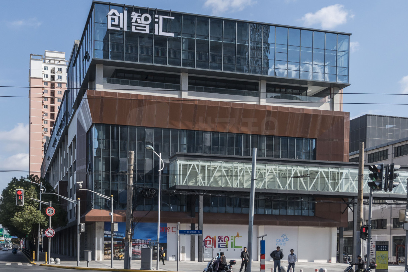  p>创智坊(办公楼)位于上海市杨浦五角场,总建筑面积54338,总占地面积