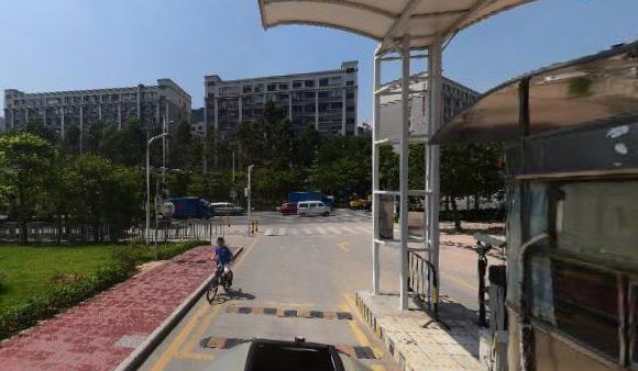  p>上李朗统建楼小区位于深圳市龙岗区. /p>