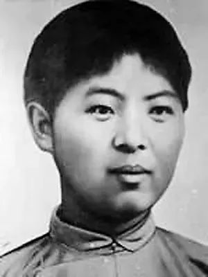 荐读｜百年正青春：中国共青团的光辉历程_百科TA说