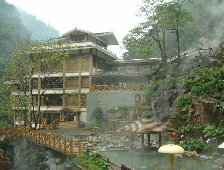 桂林市龙胜温泉中心酒店