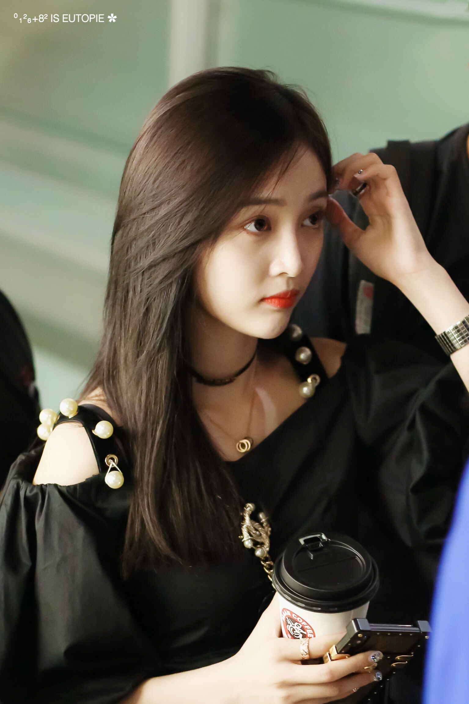  p>吴宣仪(         ,xuan yi),1995年1月26日出生于海南省海口市