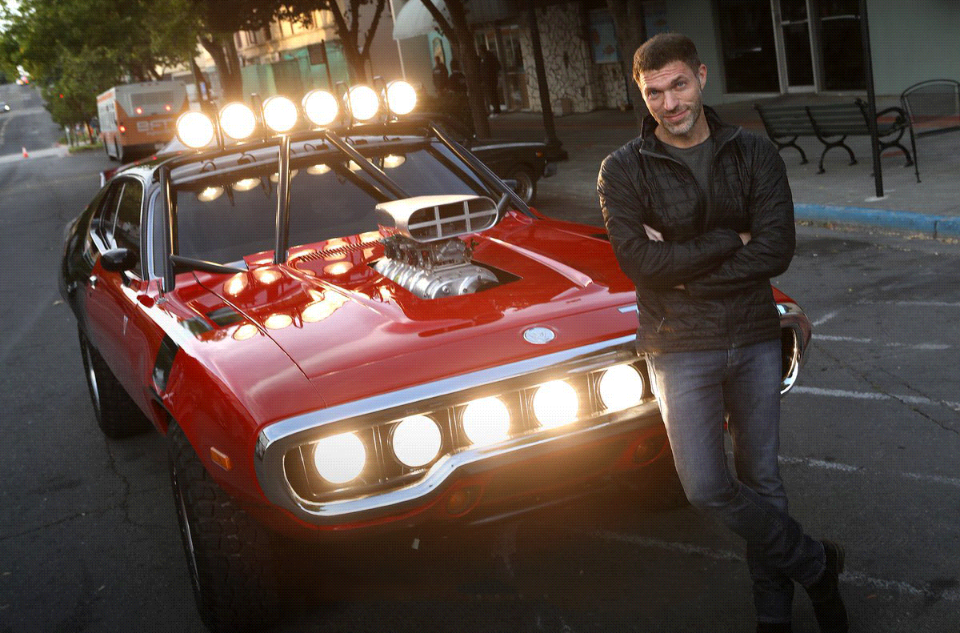 塔拉维斯·奈特