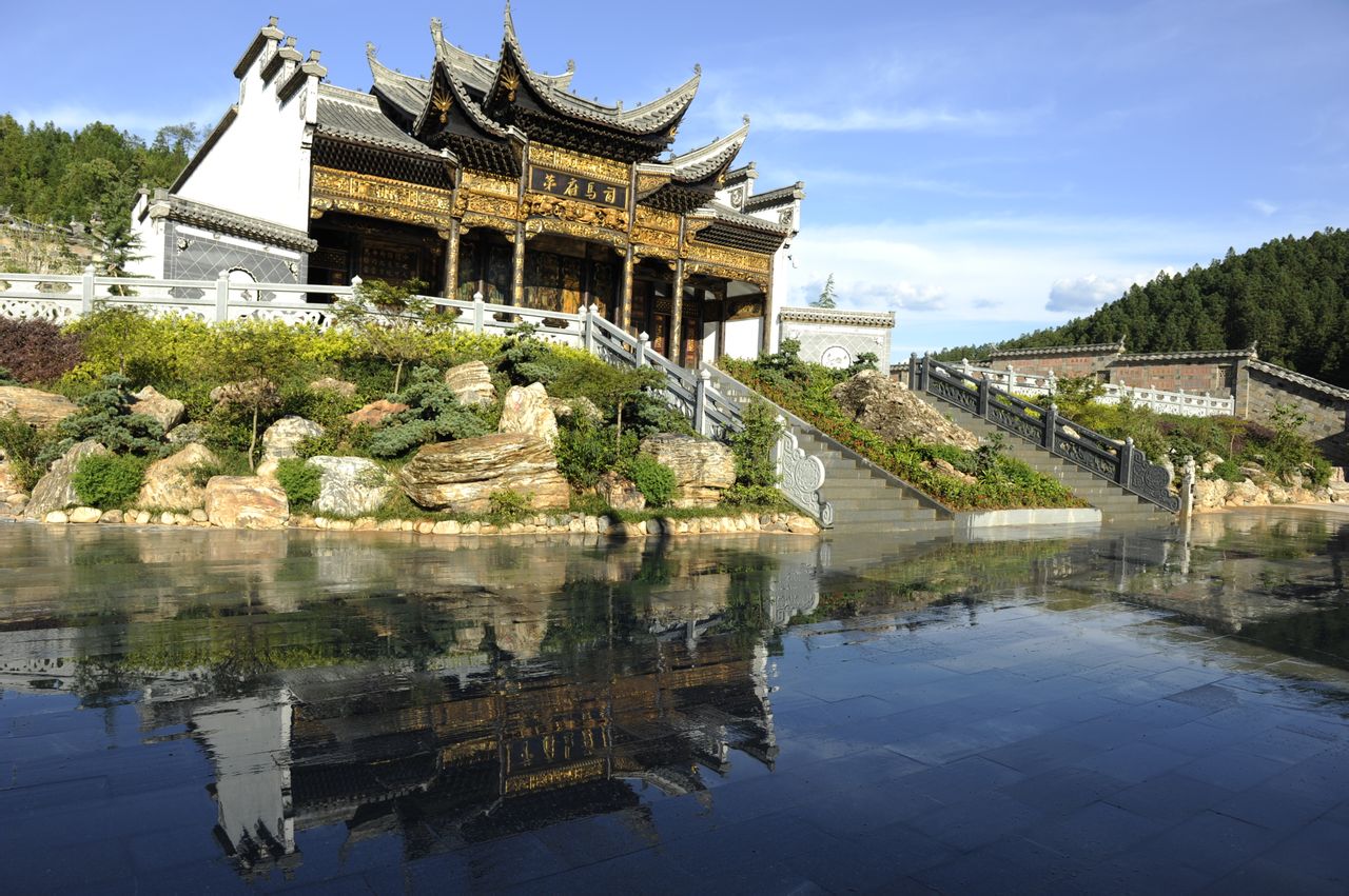  p>明清园坐落于福建省泰宁县世界自然遗产地,是以传承和保护明清时期