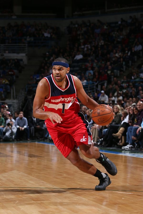  p>贾里德·达德利(jared dudley),1985年7月10日出生于美国 a target