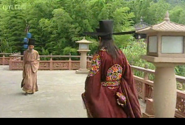  p>《寇老西儿》是由 a target="_blank" href="/item/俞钟/5001976"