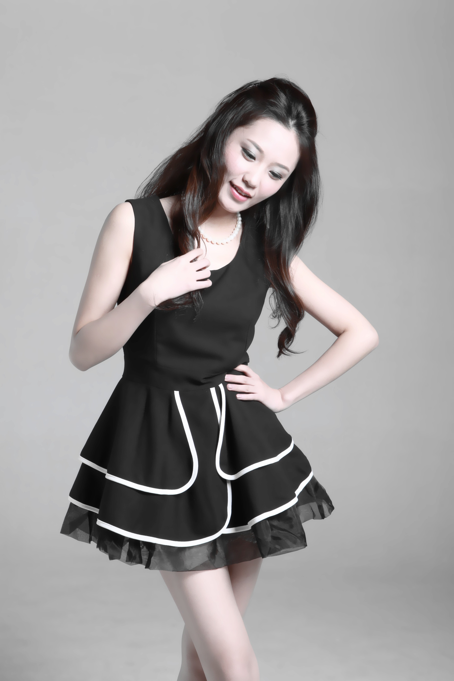  p>哈森,1990年7月29日出生于内蒙古自治区,中国内地女演员. /p>