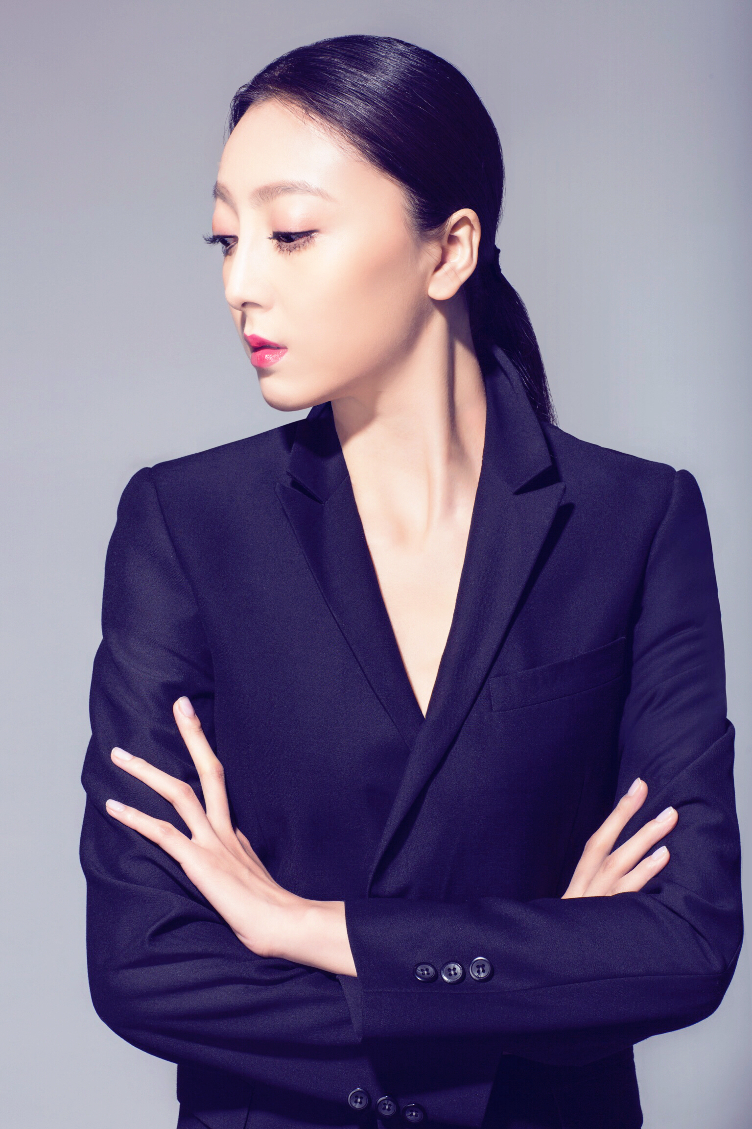  p>方圆,10月4日出生于辽宁沈阳,中国内地女演员,歌手,毕业于 a