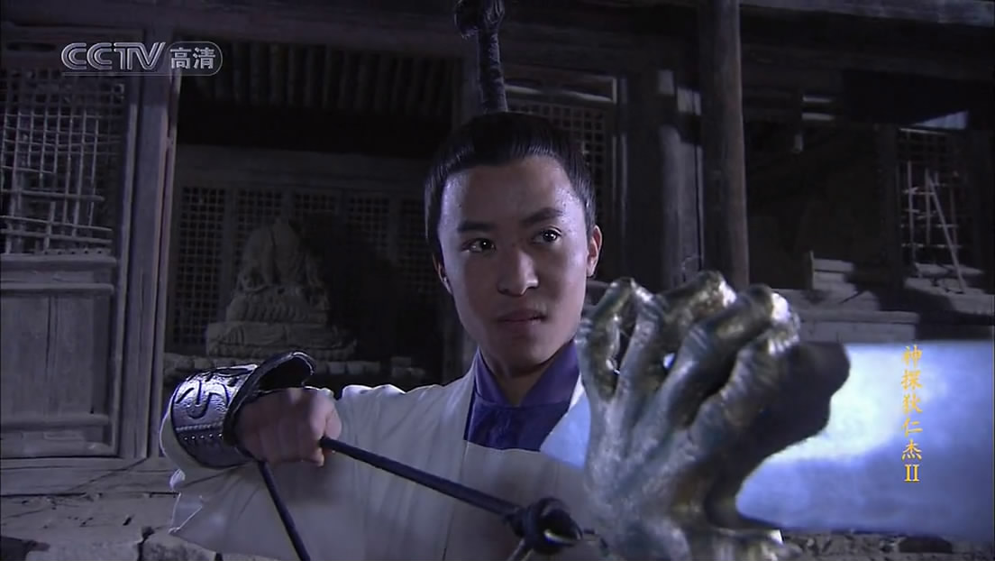  p>《神探狄仁杰》是由 a target="_blank" href="/item/钱雁秋/27106