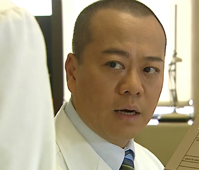  p>欧阳震华 i>(bobby au—yeung) /i>,1961年7月28日出生于中国香港