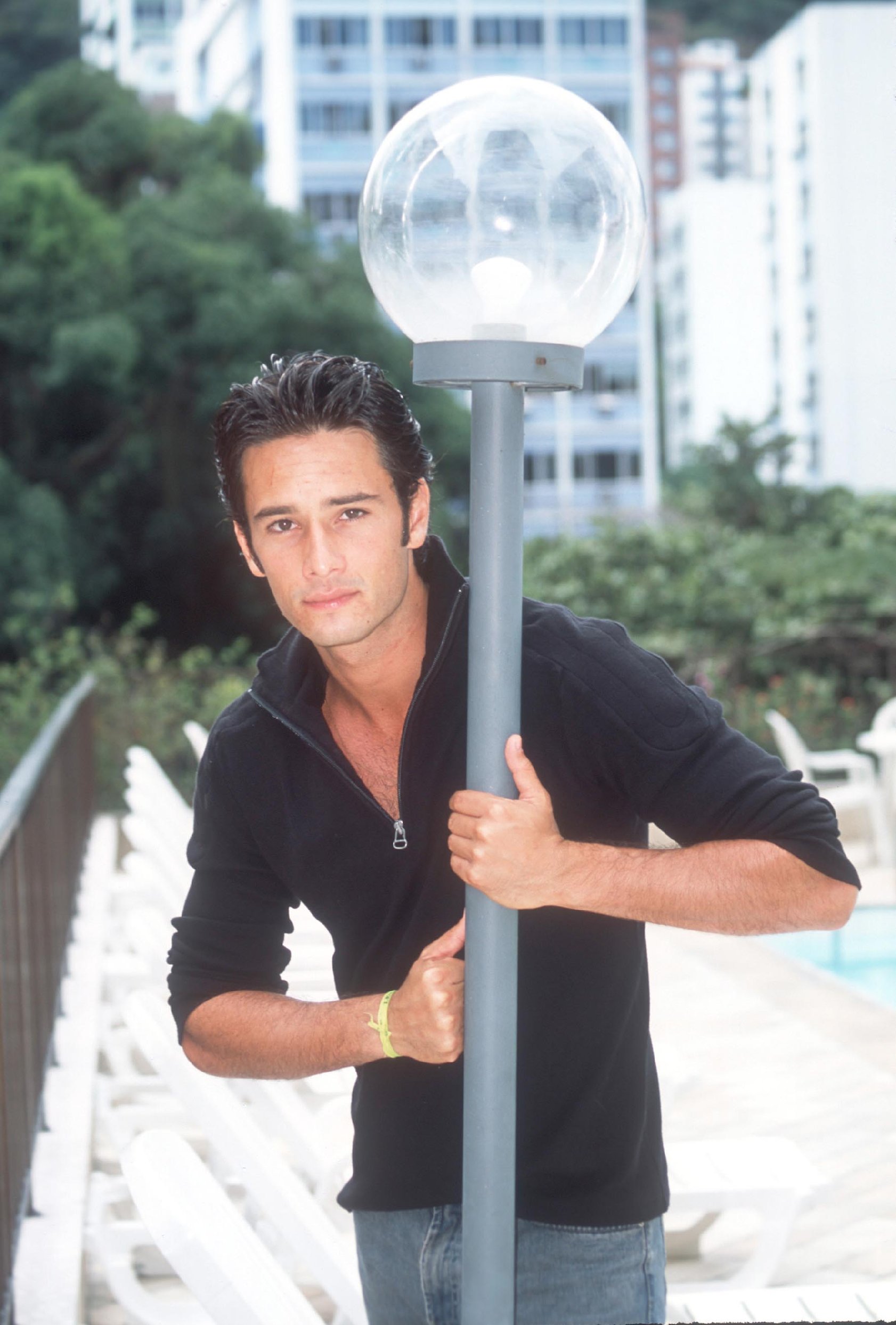  p>罗德里格·桑托罗(rodrigo santoro),1975年8月22日出生于巴西里约